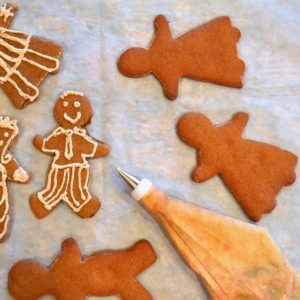 Gingerbread Men and Decorating Frosting | Plaid and Paleo