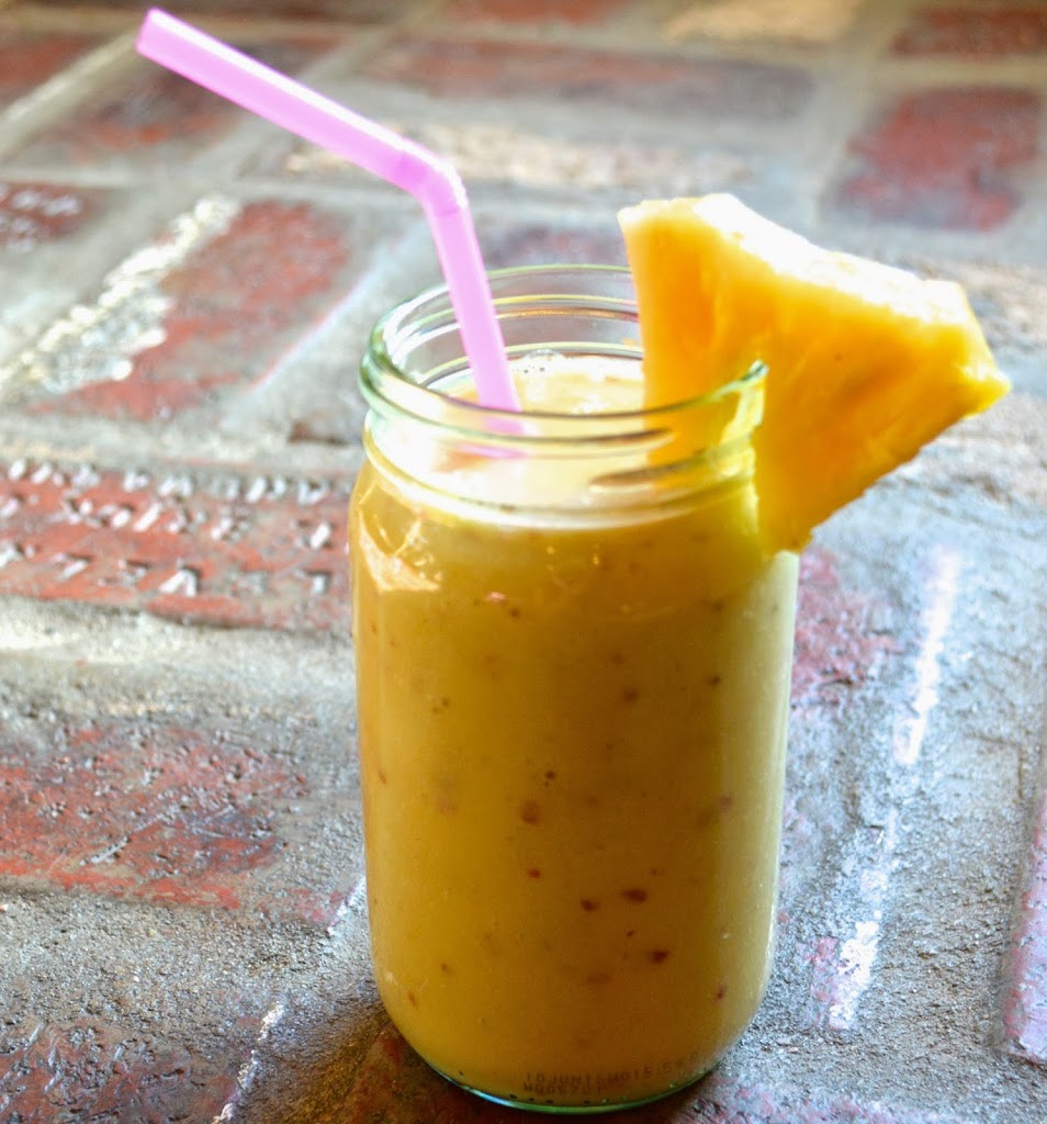 Tropical MCT Smoothie | Plaid and Paleo