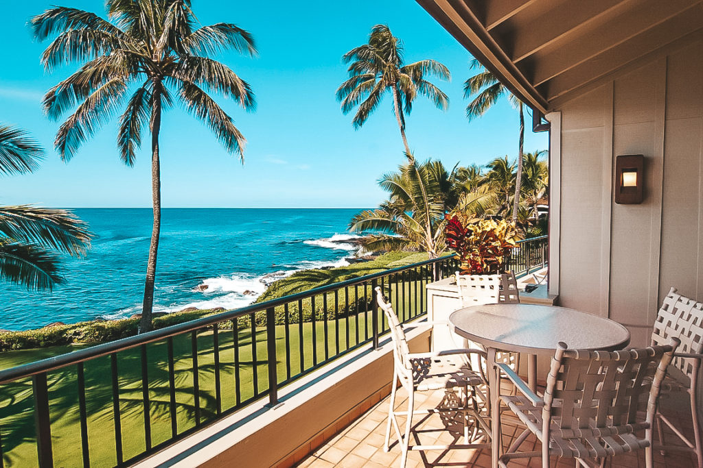 A Week in Kauai: Where to Stay in Kauai - Whalers Cove Resort | Plaid & Paleo