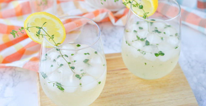 Refreshing Lemon Thyme Spritzer